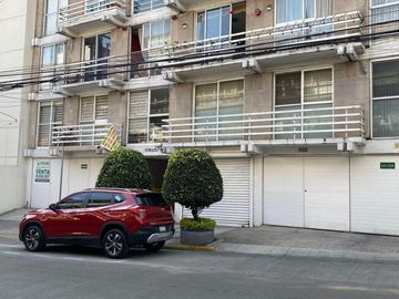 Bonito Departamento en venta, super ubicado y muy iluminado en la Napoles.