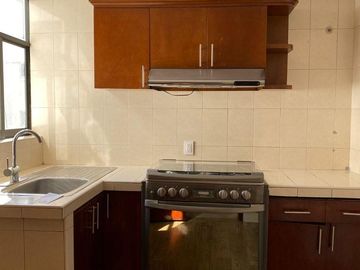 Bonito Departamento en venta, super ubicado y muy iluminado en la Napoles.