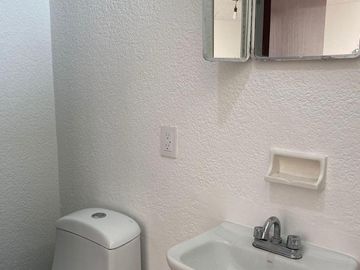 Bonito Departamento en venta, super ubicado y muy iluminado en la Napoles.