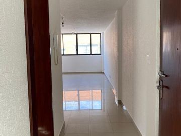 Bonito Departamento en venta, super ubicado y muy iluminado en la Napoles.