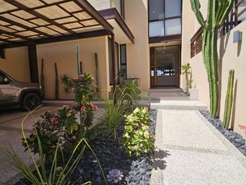 Casa en VENTA Cumbres del Lago-Casa Colibrí  / Lujo, Naturaleza y Diseño en perfecta armonía