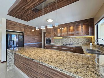 Casa en VENTA Cumbres del Lago-Casa Colibrí  / Lujo, Naturaleza y Diseño en perfecta armonía