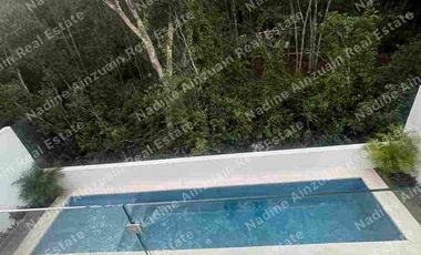 CASA EN VENTA CON ACABADOS DE LUJO EN VÍA CUMBRES CANCÚN.HUAYACAN, 3 RECÁMARAS, AMENIDADES.