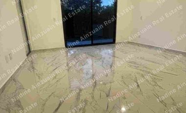 CASA EN VENTA CON ACABADOS DE LUJO EN VÍA CUMBRES CANCÚN.HUAYACAN, 3 RECÁMARAS, AMENIDADES.