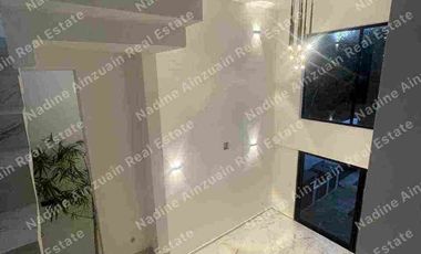 CASA EN VENTA CON ACABADOS DE LUJO EN VÍA CUMBRES CANCÚN.HUAYACAN, 3 RECÁMARAS, AMENIDADES.