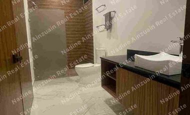 CASA EN VENTA CON ACABADOS DE LUJO EN VÍA CUMBRES CANCÚN.HUAYACAN, 3 RECÁMARAS, AMENIDADES.