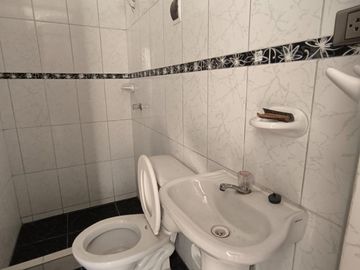 VENTA DEPARTAMENTO MAS COCHERA URB LA NORIA