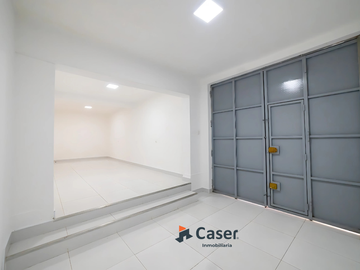 LOCAL COMERCIAL DE 4 PISOS EN VENTA-MESA REDONDA EN JR INAMBARI