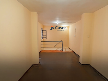 LOCAL COMERCIAL DE 4 PISOS EN VENTA-MESA REDONDA EN JR INAMBARI