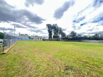 TERRENO EN VENTA URBANIZACIÓN MANANTIAL CONOCOTO
