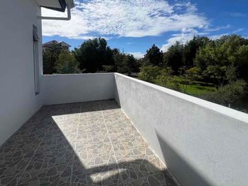 Hermosa casa en urbanización (Ricaurte) OPORTUNIDAD