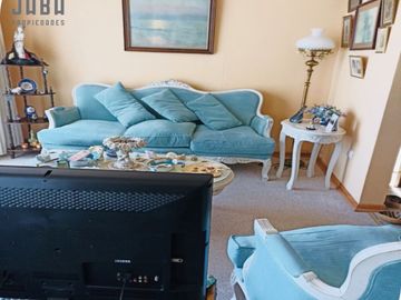 SE VENDE AMPLIA CASA DE 250 MTS2 3D/1B/2E, SECTOR CISTERNAS LA SERENA, COQUIMBO