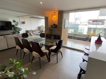 LINDO DEPARTAMENTO DÚPLEX EN LINDA ZONA DE  CASUARINAS SUR
