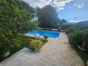 VENTA CASA QUINTA MELGAR PRECIO DE OPORTUNIDAD