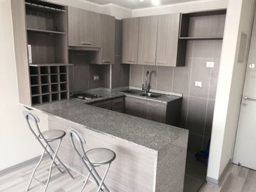 DEPARTAMENTO, MACUL CON VESPUCIO, 2 DORMITORIOS, 2 BAÑOS, TERRAZA, ESTACIONAMIENTO, BODEGA, PISCINAS, JARDINES, AZOTEA CON QUINCHO, METRO