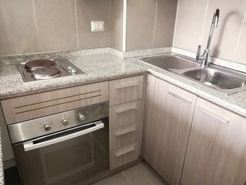 DEPARTAMENTO, MACUL CON VESPUCIO, 2 DORMITORIOS, 2 BAÑOS, TERRAZA, ESTACIONAMIENTO, BODEGA, PISCINAS, JARDINES, AZOTEA CON QUINCHO, METRO