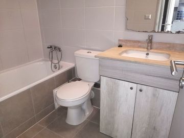 DEPARTAMENTO, MACUL CON VESPUCIO, 2 DORMITORIOS, 2 BAÑOS, TERRAZA, ESTACIONAMIENTO, BODEGA, PISCINAS, JARDINES, AZOTEA CON QUINCHO, METRO