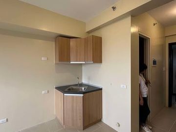Studio Unit for Sale in Serin East Tagaytay