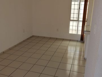 Casa CERCA de plaza PATIO SENDERO QRO