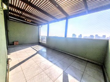 Amplio Dúplex 3d/2b Con Estacionamiento En Departamental