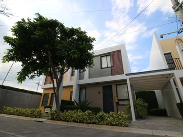 HOUSE AND LOT FOR SALE IN CAVITE