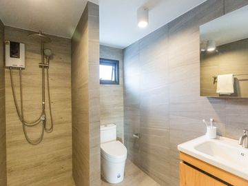 💥 Modern style pool villa  near SBS International School Chiang Mai  Only 100 meters