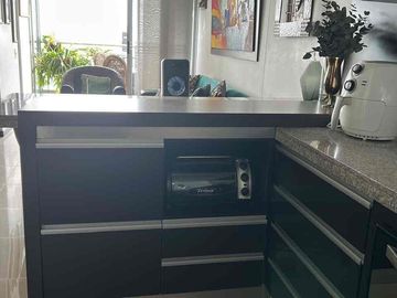 VENDO EXCELENTE APTO EN CRISTALES