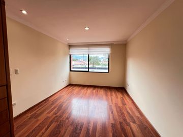 En venta Departamento Tres Hab. Zona Privilegiada