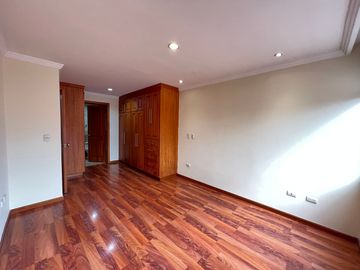 En venta Departamento Tres Hab. Zona Privilegiada