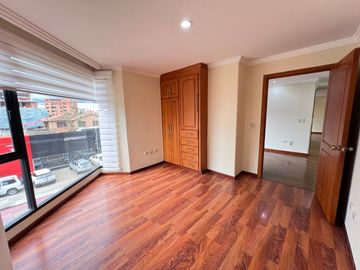 En venta Departamento Tres Hab. Zona Privilegiada
