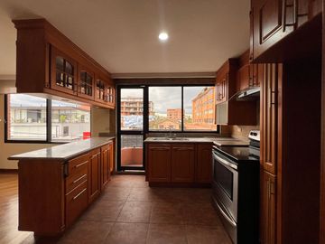 En venta Departamento Tres Hab. Zona Privilegiada