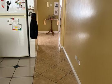 CASA EN VENTA, 3 PISOS, 7 HABITACIONES, CARCELEN-CARRETAS