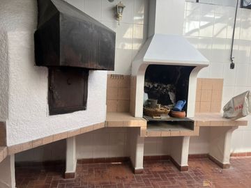 CASA EN VENTA, 3 PISOS, 7 HABITACIONES, CARCELEN-CARRETAS