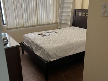 CASA EN VENTA, 3 PISOS, 7 HABITACIONES, CARCELEN-CARRETAS