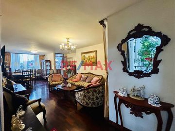 ID: 1143673 Ocasion! Vendo Dpto 96M2 2Do Piso Vista Externa De 3 Dorms + 1 Cochera+ 1 Deposito - Chorrillos