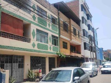 SE VENDE CASA EN SAN JUAN DE LURIGANCHO