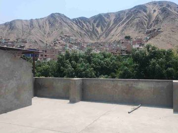 SE VENDE CASA EN SAN JUAN DE LURIGANCHO