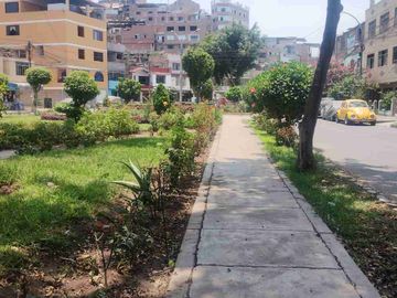 SE VENDE CASA EN SAN JUAN DE LURIGANCHO