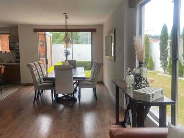 casa en venta dentro de condominio con espacio verde