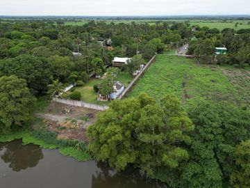 Casa de Descanso en Veracruz con Alberca y Salida Al Río Loc. La Posta