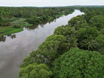 Casa de Descanso en Veracruz con Alberca y Salida Al Río Loc. La Posta