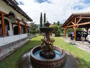$495.000 - Casa de Venta en Mitad del Mundo – Ideal para Vivienda, Hosteria o Restaurante