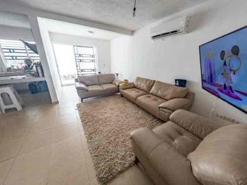 CASA EN VENTA EN CIUDAD DEL CARMEN. BUGAMBILIAS