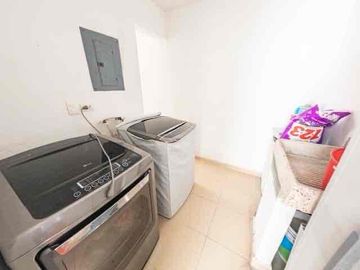 CASA EN VENTA EN CIUDAD DEL CARMEN. BUGAMBILIAS