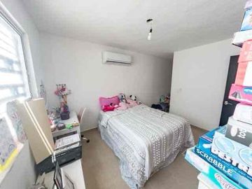 CASA EN VENTA EN CIUDAD DEL CARMEN. BUGAMBILIAS