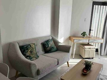 fully furnished 1 bedroom with balcony