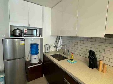 fully furnished 1 bedroom with balcony