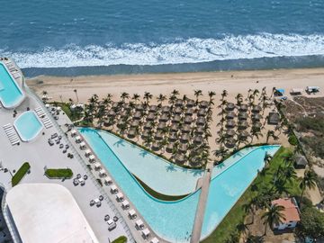 🏖️ Exclusivo Condominio Frente al Mar en Maritima Playa – 3 Recámaras | 210 m²