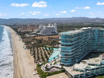 🏖️ Exclusivo Condominio Frente al Mar en Maritima Playa – 3 Recámaras | 210 m²