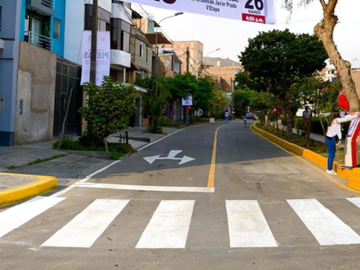 VENTA DE CASA EN LOS PORTALES DE JAVIER PRADO – ATE